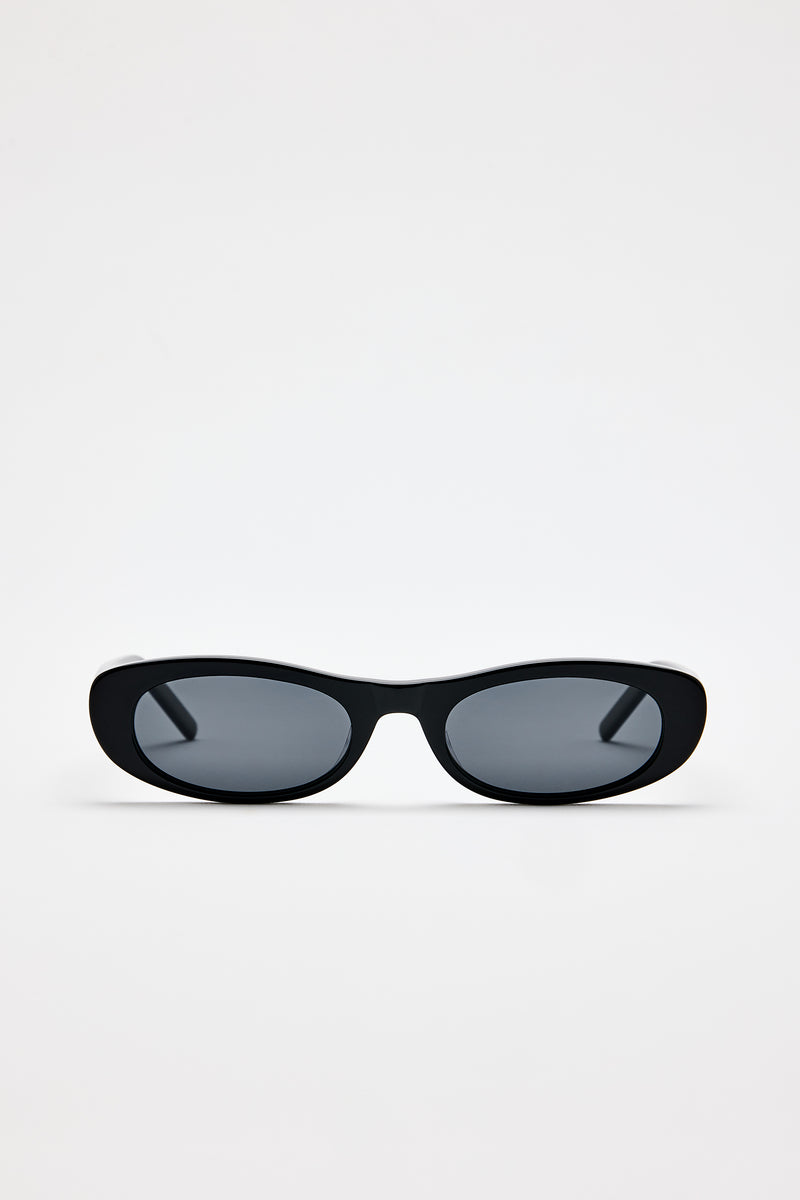 Kennedy Oval Sunglasses | Black